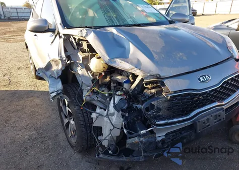 2020 Kia Sportage Lx z USA, uszkodzony, nr VIN KNDPMCAC3L7637621